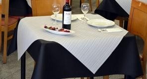 MANTEL CORTADO 100X100 500U.