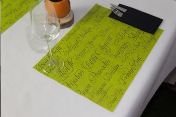 MANTELITOS DE PAPEL INDIVIDUALES